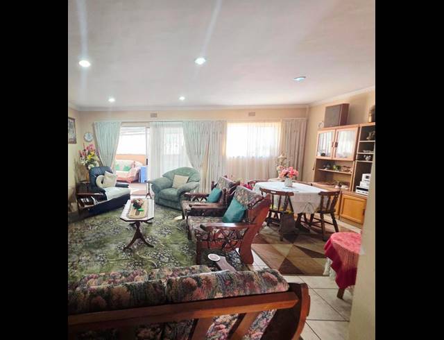2 BEDROOM HOUSE FOR SALE IN TERENURE